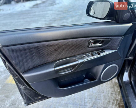 Черный Мазда 3, объемом двигателя 1.6 л и пробегом 210 тыс. км за 3950 $, фото 12 на Automoto.ua