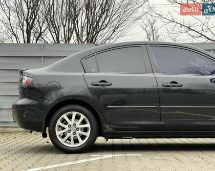 Черный Мазда 3, объемом двигателя 1.6 л и пробегом 256 тыс. км за 5450 $, фото 6 на Automoto.ua