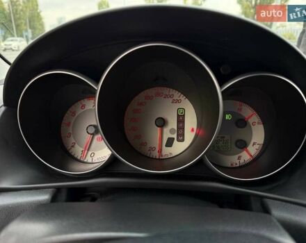 Черный Мазда 3, объемом двигателя 1.6 л и пробегом 253 тыс. км за 5400 $, фото 12 на Automoto.ua