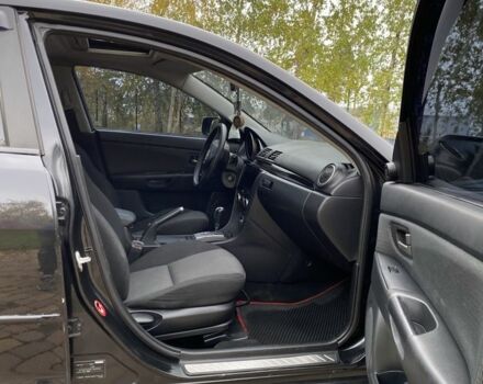 Черный Мазда 3, объемом двигателя 1.6 л и пробегом 228 тыс. км за 6300 $, фото 10 на Automoto.ua