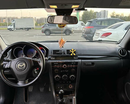 Черный Мазда 3, объемом двигателя 1.6 л и пробегом 225 тыс. км за 5900 $, фото 8 на Automoto.ua