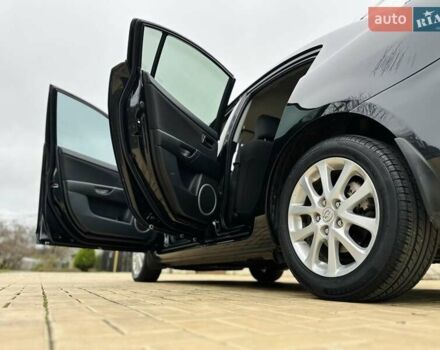 Черный Мазда 3, объемом двигателя 1.6 л и пробегом 130 тыс. км за 7700 $, фото 52 на Automoto.ua