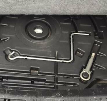 Черный Мазда 3, объемом двигателя 1.6 л и пробегом 146 тыс. км за 4800 $, фото 16 на Automoto.ua