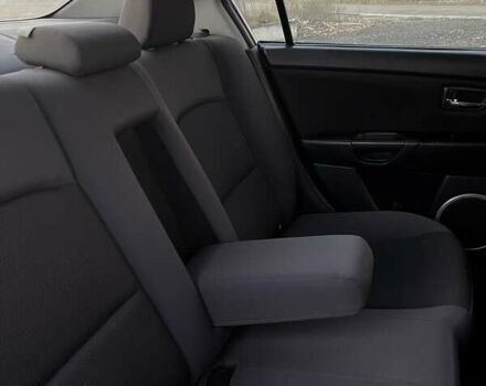 Черный Мазда 3, объемом двигателя 1.6 л и пробегом 153 тыс. км за 6200 $, фото 15 на Automoto.ua