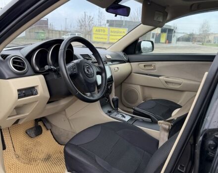 Черный Мазда 3, объемом двигателя 1.6 л и пробегом 225 тыс. км за 4250 $, фото 4 на Automoto.ua