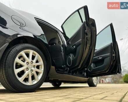 Черный Мазда 3, объемом двигателя 1.6 л и пробегом 130 тыс. км за 7700 $, фото 51 на Automoto.ua
