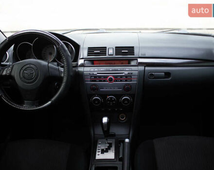 Черный Мазда 3, объемом двигателя 1.6 л и пробегом 185 тыс. км за 6350 $, фото 15 на Automoto.ua