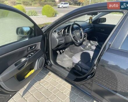 Черный Мазда 3, объемом двигателя 2 л и пробегом 175 тыс. км за 6000 $, фото 8 на Automoto.ua