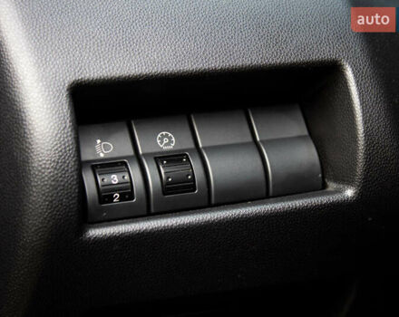 Черный Мазда 3, объемом двигателя 1.6 л и пробегом 185 тыс. км за 6350 $, фото 27 на Automoto.ua