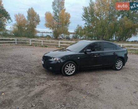 Черный Мазда 3, объемом двигателя 2 л и пробегом 221 тыс. км за 5700 $, фото 4 на Automoto.ua