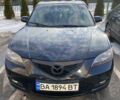 Черный Мазда 3, объемом двигателя 1.6 л и пробегом 208 тыс. км за 5500 $, фото 1 на Automoto.ua