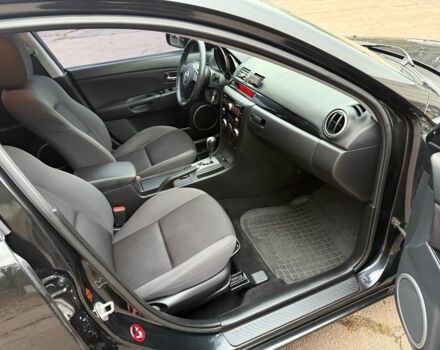 Чорний Мазда 3, об'ємом двигуна 1.6 л та пробігом 183 тис. км за 6150 $, фото 13 на Automoto.ua