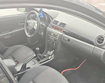 Черный Мазда 3, объемом двигателя 1.6 л и пробегом 205 тыс. км за 5600 $, фото 10 на Automoto.ua