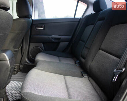 Черный Мазда 3, объемом двигателя 1.6 л и пробегом 185 тыс. км за 6350 $, фото 14 на Automoto.ua