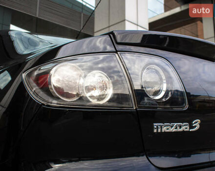 Черный Мазда 3, объемом двигателя 1.6 л и пробегом 185 тыс. км за 6350 $, фото 35 на Automoto.ua