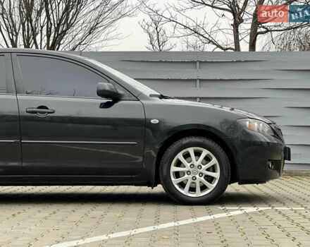 Черный Мазда 3, объемом двигателя 1.6 л и пробегом 256 тыс. км за 5450 $, фото 5 на Automoto.ua
