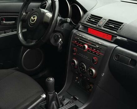 Черный Мазда 3, объемом двигателя 1.6 л и пробегом 89 тыс. км за 4800 $, фото 9 на Automoto.ua