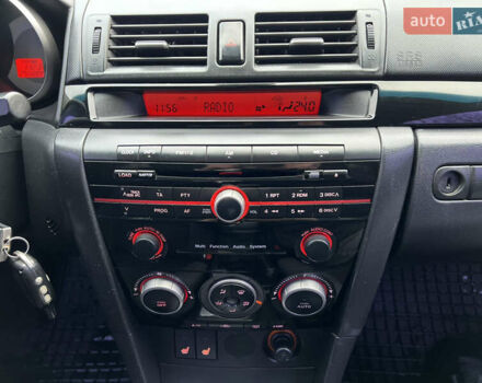 Черный Мазда 3, объемом двигателя 1.6 л и пробегом 256 тыс. км за 5450 $, фото 17 на Automoto.ua