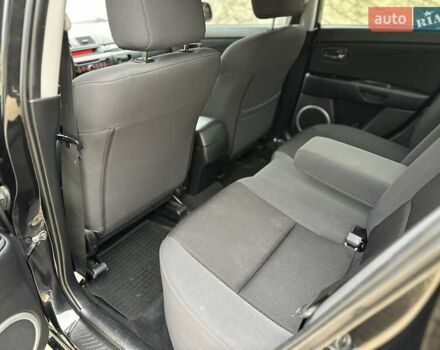 Черный Мазда 3, объемом двигателя 1.6 л и пробегом 130 тыс. км за 7700 $, фото 46 на Automoto.ua