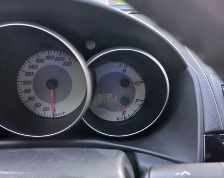 Черный Мазда 3, объемом двигателя 1.6 л и пробегом 121 тыс. км за 6000 $, фото 2 на Automoto.ua