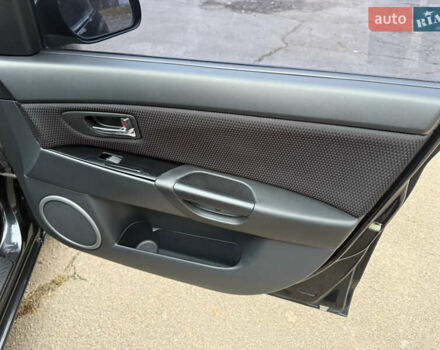 Чорний Мазда 3, об'ємом двигуна 1.6 л та пробігом 183 тис. км за 6150 $, фото 45 на Automoto.ua