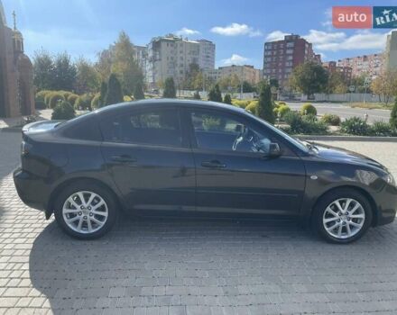 Черный Мазда 3, объемом двигателя 2 л и пробегом 175 тыс. км за 6000 $, фото 7 на Automoto.ua