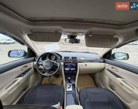 Черный Мазда 3, объемом двигателя 1.6 л и пробегом 325 тыс. км за 4250 $, фото 5 на Automoto.ua