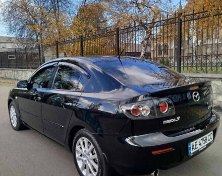 Черный Мазда 3, объемом двигателя 2 л и пробегом 199 тыс. км за 6800 $, фото 3 на Automoto.ua