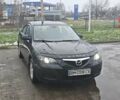 Черный Мазда 3, объемом двигателя 1.6 л и пробегом 205 тыс. км за 5600 $, фото 3 на Automoto.ua