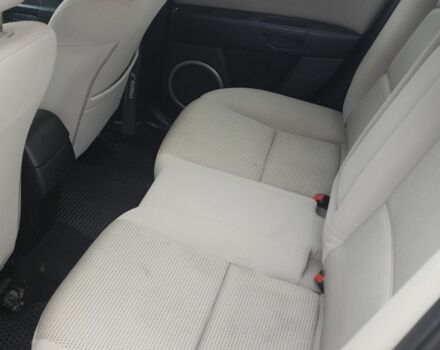 Черный Мазда 3, объемом двигателя 1.6 л и пробегом 300 тыс. км за 3700 $, фото 12 на Automoto.ua