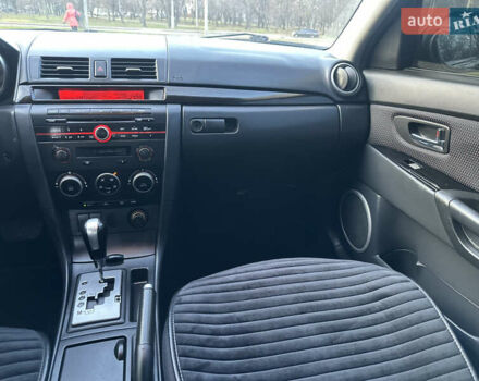 Чорний Мазда 3, об'ємом двигуна 1.6 л та пробігом 198 тис. км за 5499 $, фото 43 на Automoto.ua