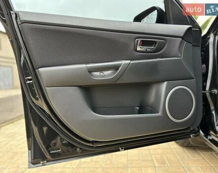 Черный Мазда 3, объемом двигателя 1.6 л и пробегом 130 тыс. км за 7700 $, фото 59 на Automoto.ua