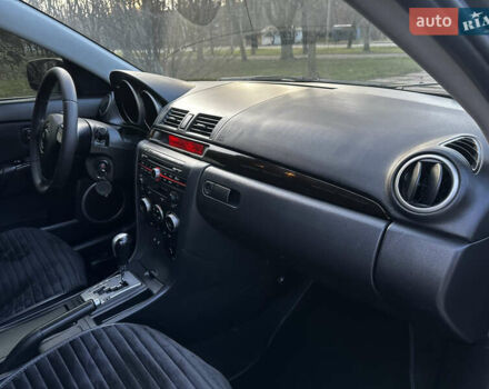 Чорний Мазда 3, об'ємом двигуна 1.6 л та пробігом 198 тис. км за 5499 $, фото 33 на Automoto.ua