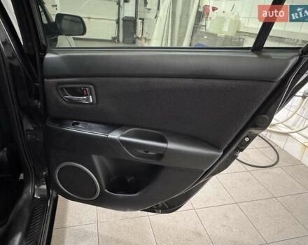 Черный Мазда 3, объемом двигателя 1.6 л и пробегом 222 тыс. км за 5450 $, фото 13 на Automoto.ua