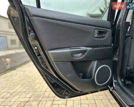 Черный Мазда 3, объемом двигателя 1.6 л и пробегом 130 тыс. км за 7700 $, фото 60 на Automoto.ua