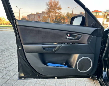 Чорний Мазда 3, об'ємом двигуна 1.6 л та пробігом 183 тис. км за 5600 $, фото 18 на Automoto.ua