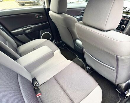 Черный Мазда 3, объемом двигателя 2 л и пробегом 109 тыс. км за 7499 $, фото 6 на Automoto.ua