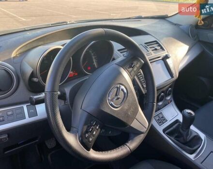 Черный Мазда 3, объемом двигателя 2 л и пробегом 261 тыс. км за 6900 $, фото 10 на Automoto.ua