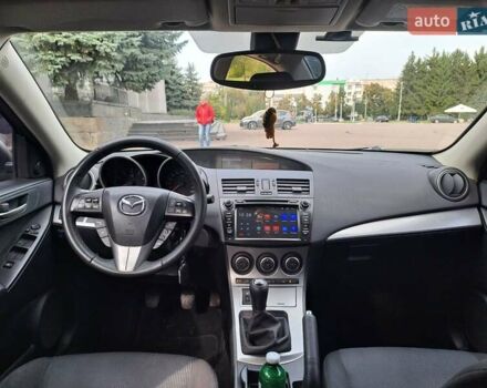 Черный Мазда 3, объемом двигателя 2 л и пробегом 258 тыс. км за 7100 $, фото 17 на Automoto.ua
