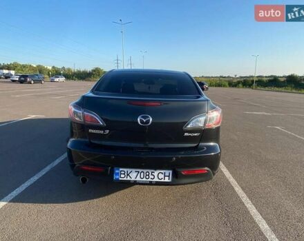 Черный Мазда 3, объемом двигателя 2 л и пробегом 261 тыс. км за 6900 $, фото 7 на Automoto.ua