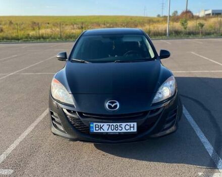 Черный Мазда 3, объемом двигателя 2 л и пробегом 261 тыс. км за 6900 $, фото 1 на Automoto.ua