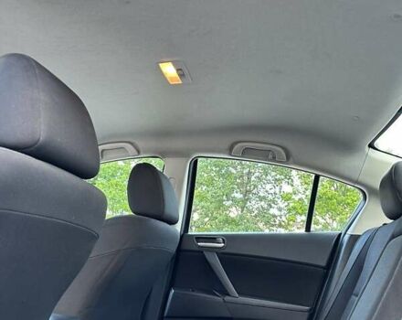 Черный Мазда 3, объемом двигателя 2 л и пробегом 187 тыс. км за 7200 $, фото 20 на Automoto.ua