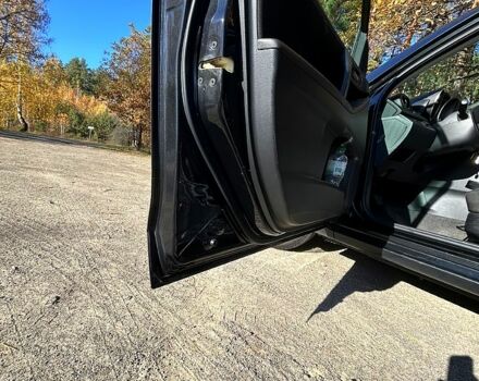 Чорний Мазда 3, об'ємом двигуна 2 л та пробігом 260 тис. км за 6800 $, фото 4 на Automoto.ua
