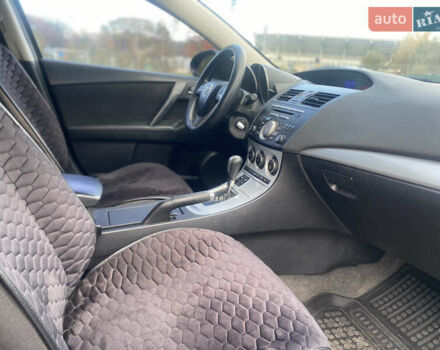 Черный Мазда 3, объемом двигателя 1.6 л и пробегом 253 тыс. км за 7700 $, фото 26 на Automoto.ua