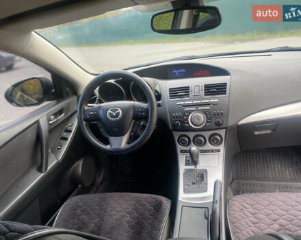 Чорний Мазда 3, об'ємом двигуна 1.6 л та пробігом 256 тис. км за 6999 $, фото 29 на Automoto.ua