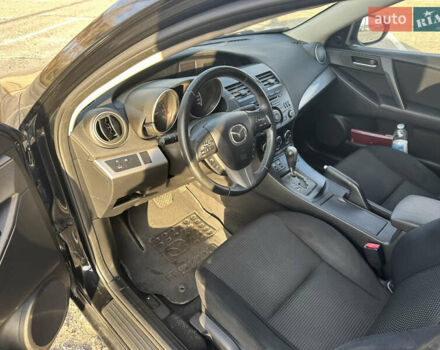 Чорний Мазда 3, об'ємом двигуна 1.6 л та пробігом 188 тис. км за 7400 $, фото 4 на Automoto.ua