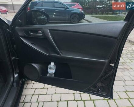 Черный Мазда 3, объемом двигателя 1.6 л и пробегом 257 тыс. км за 7850 $, фото 28 на Automoto.ua