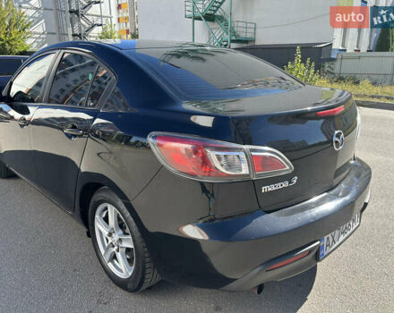 Черный Мазда 3, объемом двигателя 1.6 л и пробегом 185 тыс. км за 7600 $, фото 3 на Automoto.ua