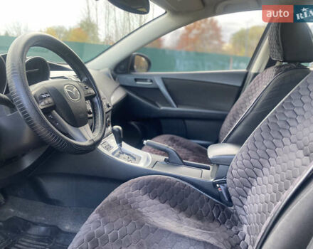 Черный Мазда 3, объемом двигателя 1.6 л и пробегом 255 тыс. км за 7850 $, фото 21 на Automoto.ua