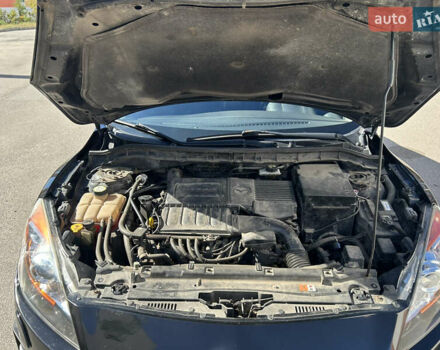 Черный Мазда 3, объемом двигателя 1.6 л и пробегом 185 тыс. км за 7600 $, фото 15 на Automoto.ua